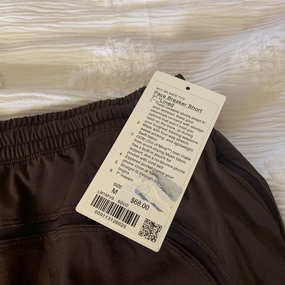 Lululemon Pace Breaker 7" Medium